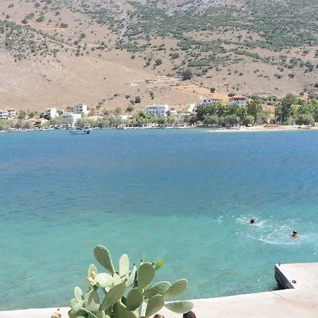 Sea Front - Porto - Evia Apartment Boufalo